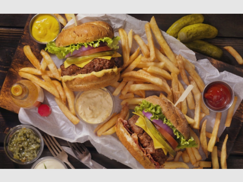 iasul la masa street food rapid sau retete de la bunici batalia care ne decide sanatatea 68ba99ba32353