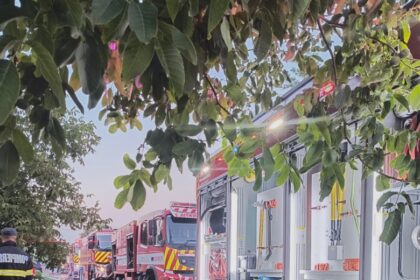 incendiu de proportii la ciurea flacarile au cuprins doua case si mai multe a anexe 68b7d1bd3543f
