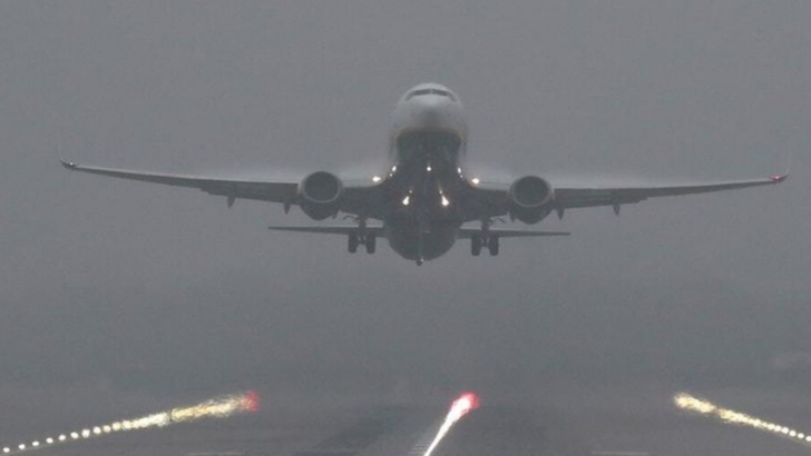 incident la aeroportul din cluj avion cu sute de pasageri tinut in aer din cauza unui controlor de trafic care a atipit in post 68d23133bbbe8