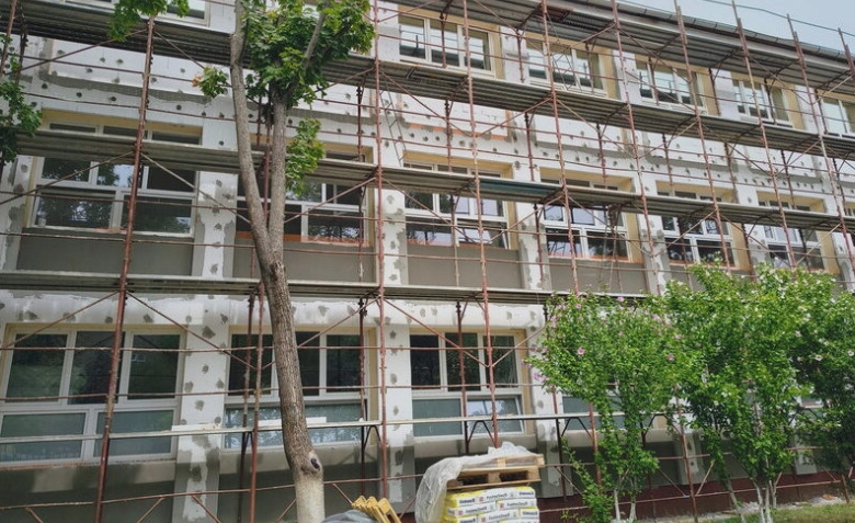 investitii in licee iesene miron costin si garabet ibraileanu intra in santier iar eminescu asteapta adjudecarea 68b63ccaee5e0