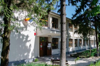 liceul din miroslava se extinde cu o cladire verde de 400 mp liceeni vor face aici practica 68cb5e239f344