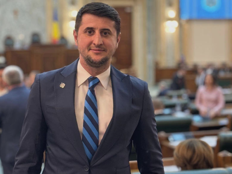 lucian rusu senator de iasi a pierdut functia de vicepresedinte al senatului 68b5ad675d220