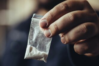 medicul alexandra dobre observam o tendinta privind consumul de droguri chiar la varste de sub zece ani 68c46b5d61214