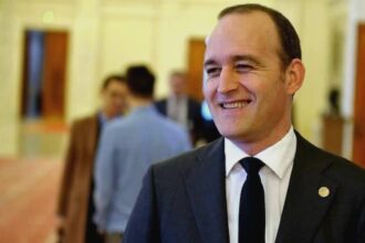 ministrul de finante are o firma cu datorii de milioane inactivata de anaf si o alta care nu a depus niciodata bilanturi la finante 68b96ba49eaff