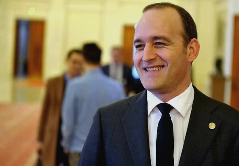 ministrul de finante are o firma cu datorii de milioane inactivata de anaf si o alta care nu a depus niciodata bilanturi la finante 68b96ba49eaff