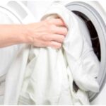 motivul pentru care hainele albe devin gri greseala pe care foarte multi romani o fac 68d3db2ece3a3