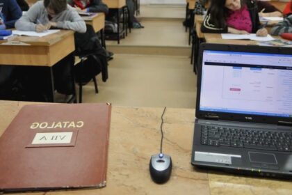 norma didactica rezolvata inainte de inceperea scolii sefa isj iasi nu avem profesori titulari care sa nu si rezolve problema incadrarii 68bb7e593a49c