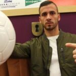 nu are sens sa traiesc o noua experienta fara ei un fost portar al echipei valencia se retrage din activitate pentru a sta alaturi de fetita sa bolnava 68c01c0b8f936