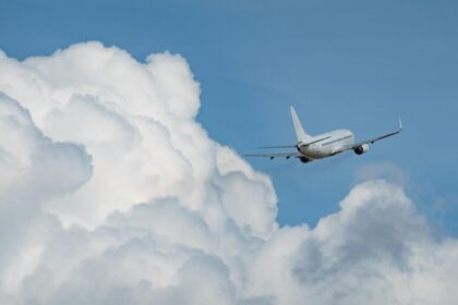 o companie aeriana cunoscuta concediaza 4 000 de angajati restructurarea are loc in cadrul planului de digitalizare si eficientizare 68da56d13a830