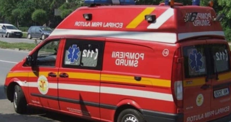 o fetita de sapte ani a murit dupa ce un dulap a cazut peste ea in mures 68b8167a7317f