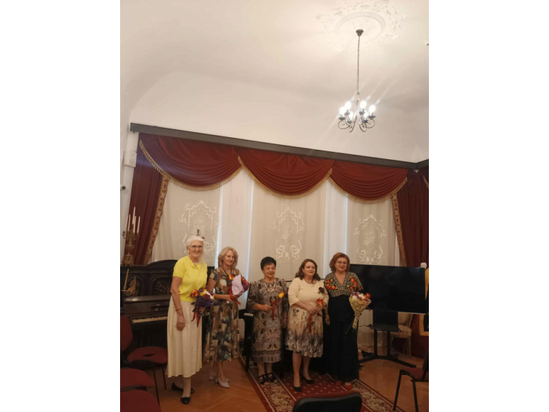 patrimoniul invizibil al feminitatii de la radacini la aripi 68b4b9472af9b