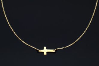 patru ani de libertate costul platit de un iesean pentru doua lantisoare de aur smulse de la gatul unor femei in mijlocul strazii 68c050a947a3d