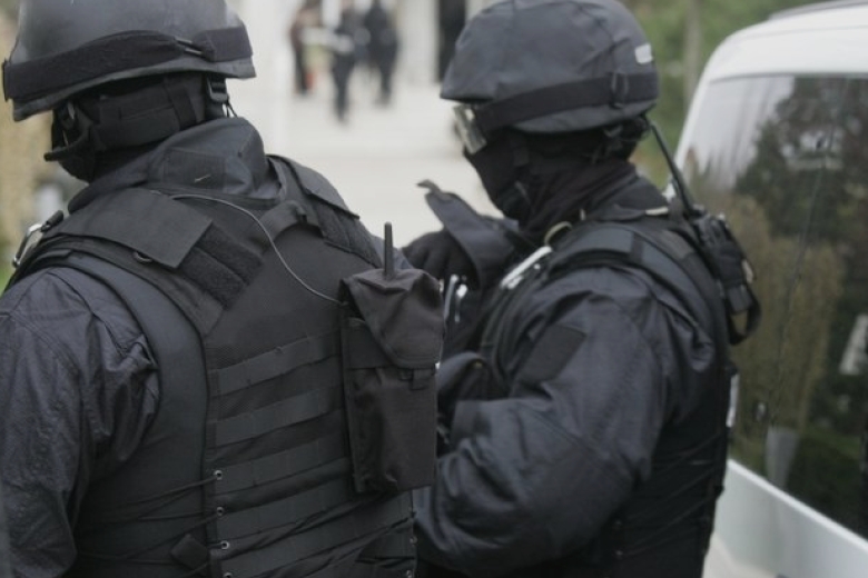 perchezitii dna la iasi intr un dosar de evaziune fiscala cu masini de