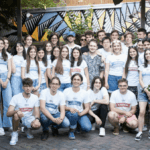 peste 423 de elevi romani au fost acceptati in 2025 la universitati de top din lume harvard columbia lse bocconi epfl printre destinatii 68d0d5b42e04a