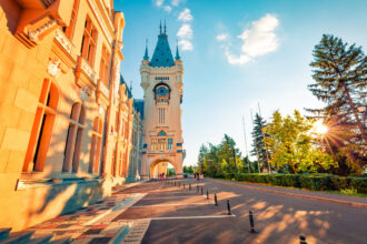 pib ul iasului este mult peste media regiunii dar inca sub cea nationala ne desparte 1 100 de euro de fruntea economiilor nationale 68c0cbea22c75