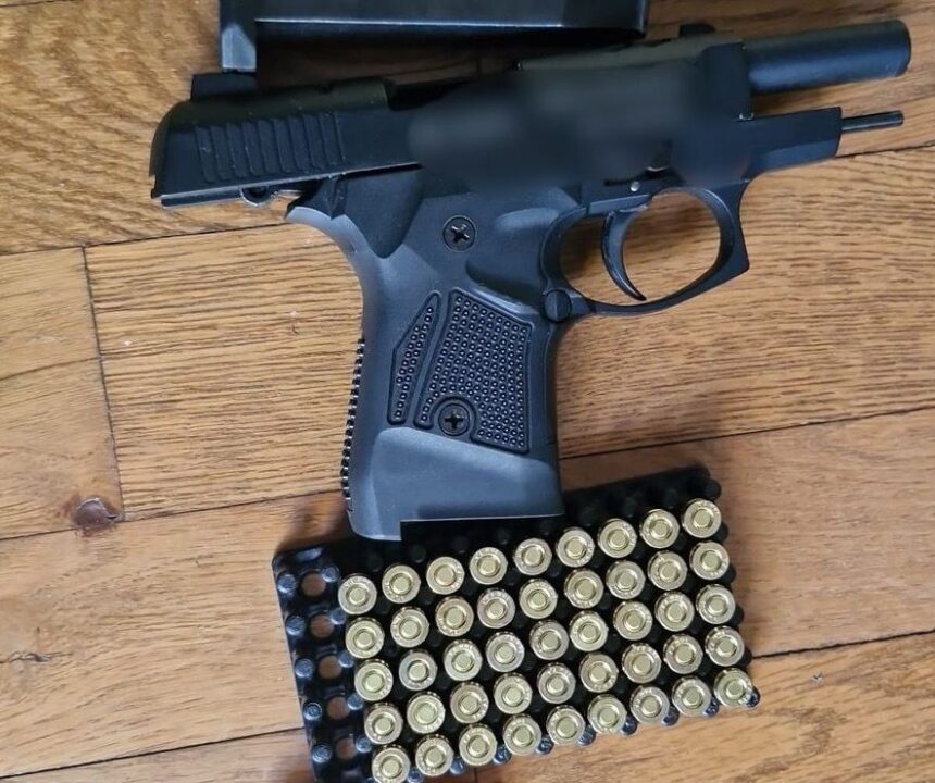 pistoale munitie si multa cocaina langa aeroportul iasi ce au facut politistii 68d2876019e8d