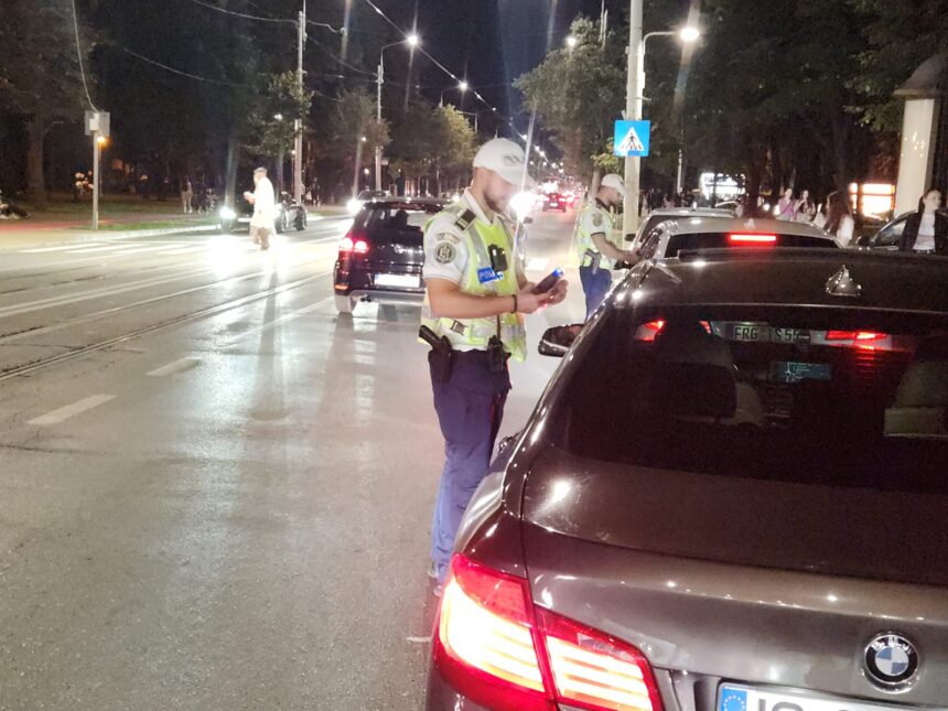 poti fi amendat daca ai folie din fabrica pe geamurile masinii razie de proportii a politiei rutiere in iasi 68c6d99b06b78