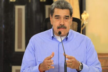 presedintele venezuelei foc si para pe youtube pentru ca i a inchis contul imperialisti idioti 68d77766a76cb