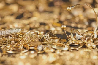 pretul aurului a atins un nou maxim istoric 4962661 lei gram 68b98e99a01b2