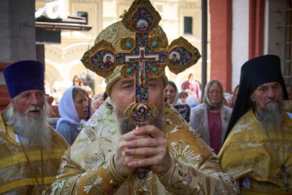 propunerea care agita rusia zeciuiala bisericeasca pentru sprijinirea preotilor si familiilor lor 68c0365bdff76