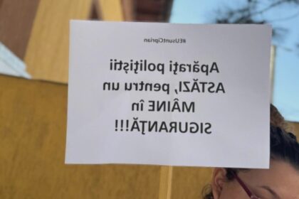 protest al politistilor tulceni dupa ce un coleg de al lor a fost snopit in bataie in timpul unei misiuni vrem siguranta vrem implicare foto 68b94497c03b2