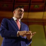 romanii din diaspora val de sustinere pentru liderul aur respect george simion 68c699f46789a