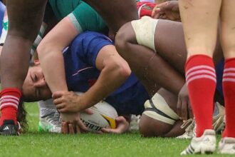 rugby feminin o jucatoare franceza suspendata pentru noua meciuri pentru ca a muscat o adversara 68c9c305803d4