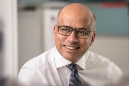 sanjeev gupta patronul combinatului siderurgic de la galati isi vinde vila din dubai pentru a salva afacerile din uk 68d3f01ca731c