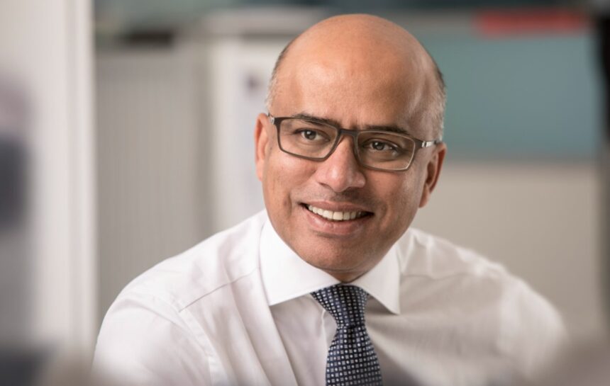 sanjeev gupta patronul combinatului siderurgic de la galati isi vinde vila din dubai pentru a salva afacerile din uk 68d3f01ca731c