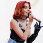 scene ireale cantareata lidia buble a fost batuta cu matura in mijlocul strazii inca imi revin din soc 68c1a1fa80b16