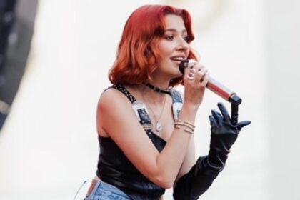 scene ireale cantareata lidia buble a fost batuta cu matura in mijlocul strazii inca imi revin din soc 68c1a1fa80b16