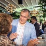 seful statului paralel florian coldea petrece la botezul partenerului de afaceri bogdan maruntis video 68c4448f95049