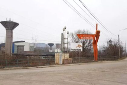 situatie critica la combinatul siderurgic hunedoara proprietarul indian a disponibilizat sute de angajati dar refuza sa vanda afacerea 68ce542b9338a