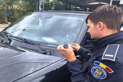 surprize surprize la frontiera o masina urmarita international oprita la sculeni 68c94b599ee9d