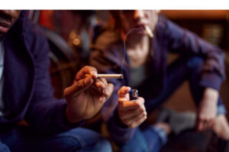 sute de adolescenti continua sa piarda lupta cu drogurile avalansa de internari la iasi 68c270eac0338