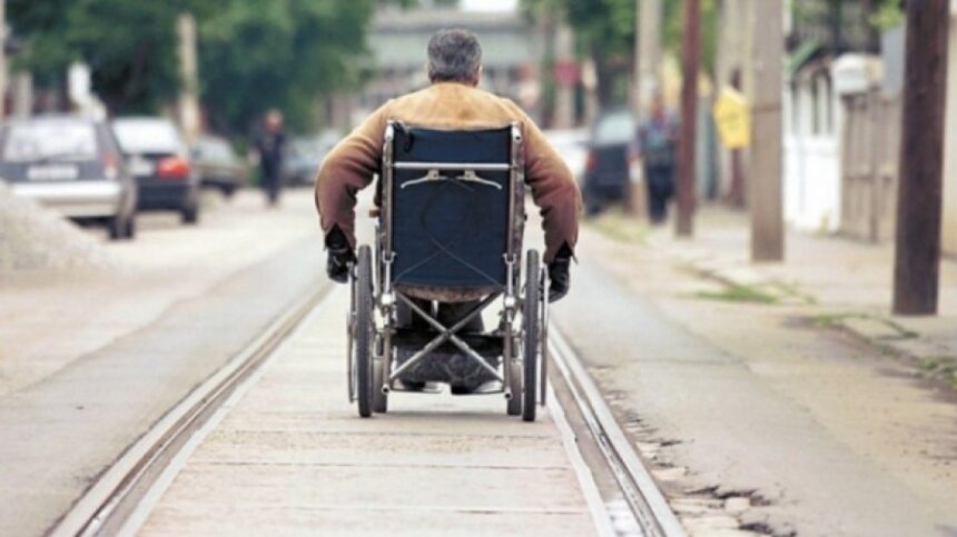 topul regiunilor din romania dupa numarul persoanelor cu handicap guvernul vorbeste de posibile fraude vrea sa modifice criteriile de incadrare in grad 68c8b41d89dad