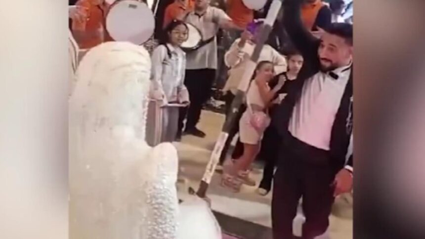 tragedie fara precedent mire mort pe ringul de dans barbatul s a prabusit in bratele sotiei 68da399a62f85