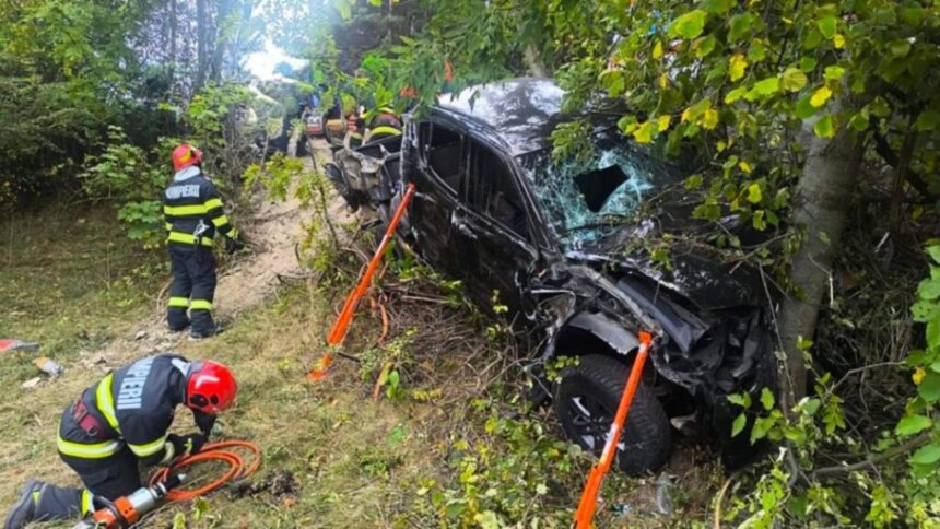 tragedie pe dn 73 dupa nunta un barbat a murit dupa ce a cazut cu masina intr o rapa 68bf0601ba724