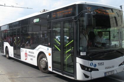 transport dedicat elevilor 21 de curse speciale la iasi de pe 8 septembrie 68bcd38a016c7