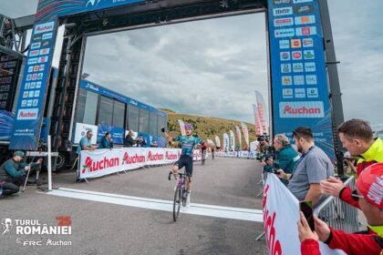 turul romaniei italianul cesare chesini a castigat etapa a doua a competitiei 68c2c583e8633