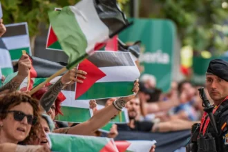 turul spaniei manifestatiile pro palestiniene produc modificari in programul competitiei etapa de contratimp de joi redusa 68c2833aec5e9