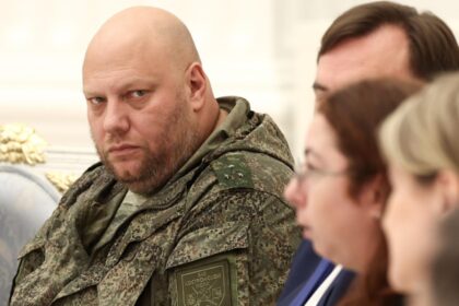 un castigator al competitiei liderii rusiei erou de razboi laudat personal de putin a fost saltat de autoritati cu ce l au prins 68d6d50eab9b4