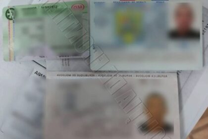 un cetatean din republica moldova a fost dat de gol ca are buletin fals de alcoolul si tutunul din bagajele lui 68ba2cd51c2ce