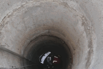 un copil de 10 ani s a bagat in fantana dupa o cearta cu parintii 68b72c9d8aa66