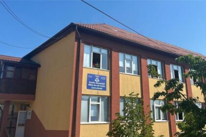 un elev de 13 ani a murit dupa ce i s a facut rau la o scoala din maramures 68c44826c564c