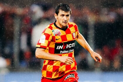 un fost international sarb a murit in timpul unui meci de fotbal la cateva minute dupa ce a marcat avea 41 de ani 68cb10d114394