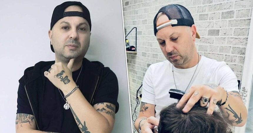 un gest impresionant facut de un frizer din iasi acesta tunde gratuit copiii inainte de inceperea anului scolar 68b8cd20b797a