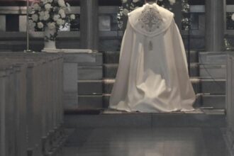 un preot este cercetat penal dupa ce si ar fi agresat partenera si fiul mitropolia a demarat o ancheta 68c468cdbfc20