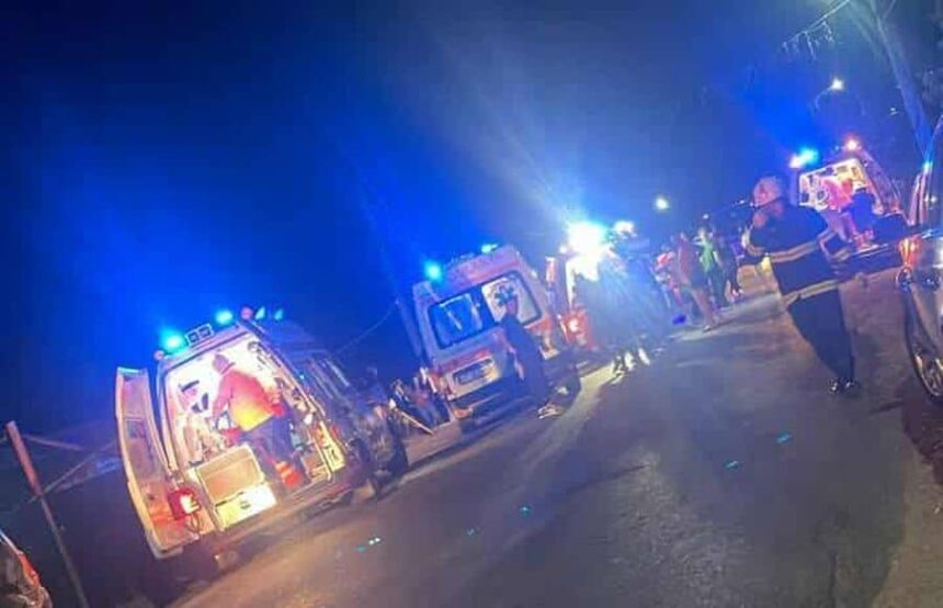 un sofer de 19 ani a intrat cu masina intr o terasa din piatra olt opt persoane au fost ranite 68c90c0876da5