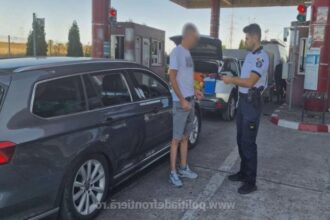 un sofer din valcea a incercat sa iasa cu masina din tara pe la sculeni desi avea permisul de conducere suspendat 68baaeb5adae4